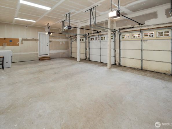 10963 SE 62nd Street, Bellevue WA 98006