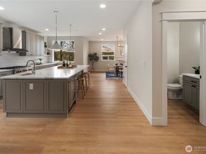 10963 SE 62nd Street, Bellevue WA 98006