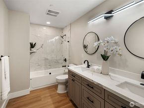 10963 SE 62nd Street, Bellevue WA 98006