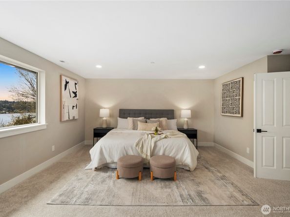 10963 SE 62nd Street, Bellevue WA 98006