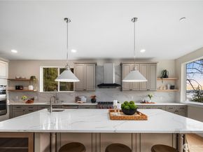 10963 SE 62nd Street, Bellevue WA 98006