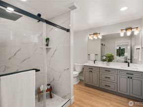 10963 SE 62nd Street, Bellevue WA 98006
