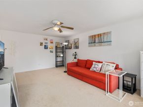 7001 Sand Point Way NE C406, Seattle WA 98115