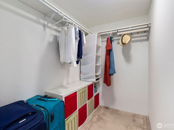 7001 Sand Point Way NE C406, Seattle WA 98115