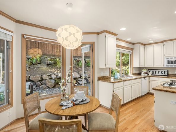 5447 176th Place SE, Bellevue WA 98006