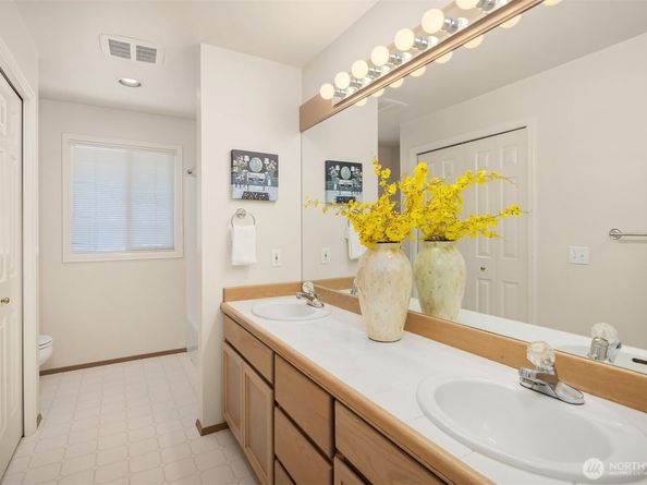 5447 176th Place SE, Bellevue WA 98006