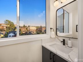 2314 B Fairview Avenue E, Seattle WA 98102