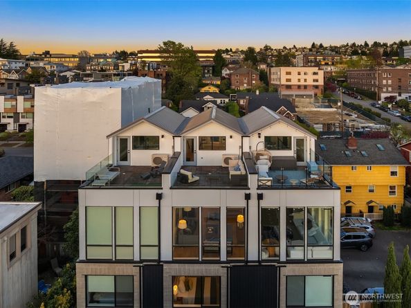 2314 B Fairview Avenue E, Seattle WA 98102