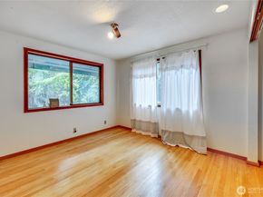 5368 Crystal Springs Drive NE, Bainbridge Island WA 98110