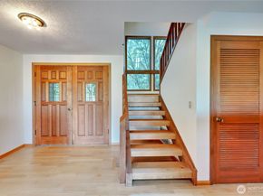 5368 Crystal Springs Drive NE, Bainbridge Island WA 98110