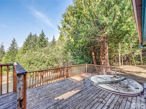 5368 Crystal Springs Drive NE, Bainbridge Island WA 98110