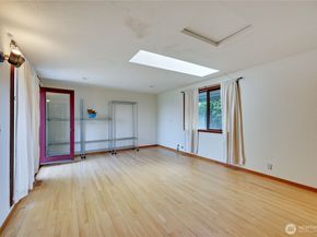 5368 Crystal Springs Drive NE, Bainbridge Island WA 98110