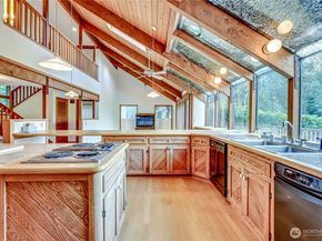 5368 Crystal Springs Drive NE, Bainbridge Island WA 98110