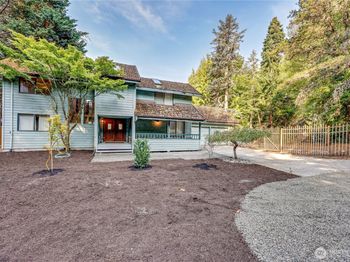 5368 Crystal Springs Drive NE