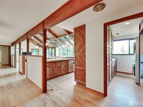5368 Crystal Springs Drive NE, Bainbridge Island WA 98110