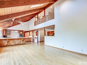 5368 Crystal Springs Drive NE, Bainbridge Island WA 98110