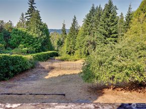 5368 Crystal Springs Drive NE, Bainbridge Island WA 98110