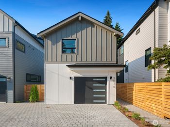 3816 NE 89th Street