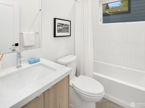 3816 NE 89th Street, Seattle WA 98115