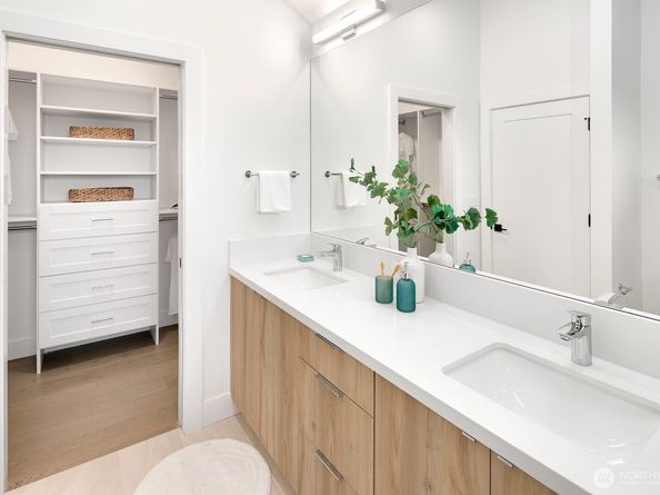 3816 NE 89th Street, Seattle WA 98115