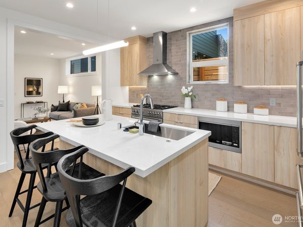 3816 NE 89th Street, Seattle WA 98115