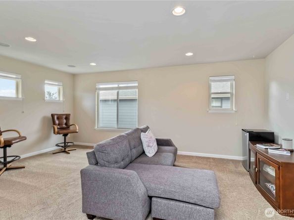 6721 SE 2nd Street, Renton WA 98059