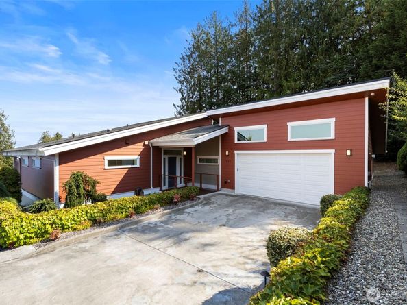7748 E Hemlock Street, Port Orchard WA 98366