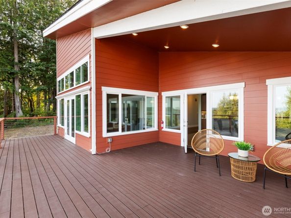 7748 E Hemlock Street, Port Orchard WA 98366