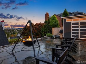 2459 Montavista Place W, Seattle WA 98199