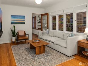 2459 Montavista Place W, Seattle WA 98199