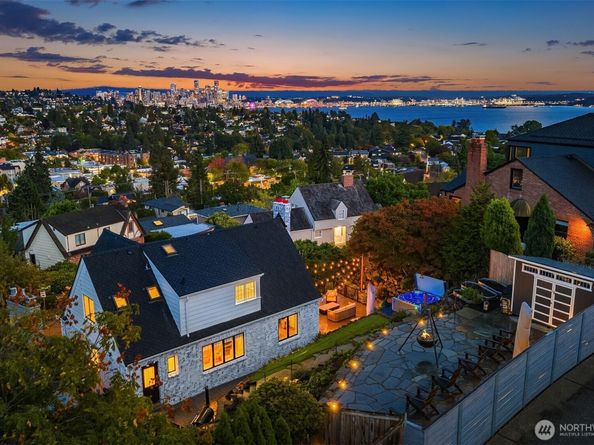 2459 Montavista Place W, Seattle WA 98199