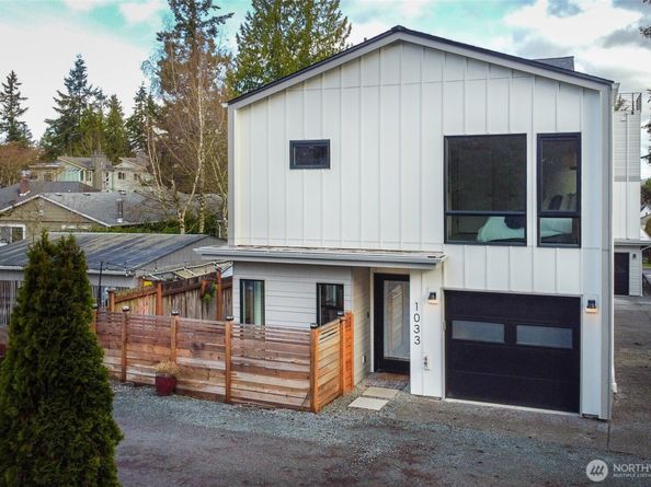 1033 NE 98th Street, Seattle WA 98115