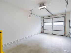 1033 NE 98th Street, Seattle WA 98115