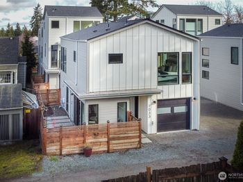 1033 NE 98th Street