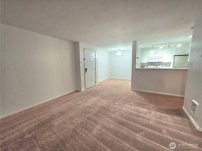 975 Aberdeen Avenue NE J104, Renton WA 98056