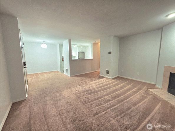 975 Aberdeen Avenue NE J104, Renton WA 98056