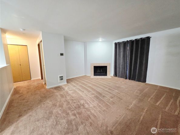 975 Aberdeen Avenue NE J104, Renton WA 98056