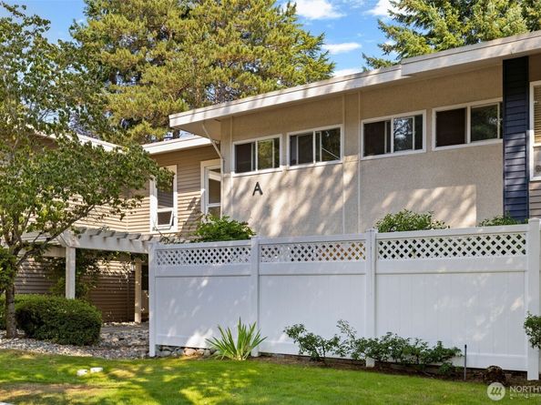 811 126th Place NE A203, Bellevue WA 98005