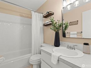 811 126th Place NE A203, Bellevue WA 98005