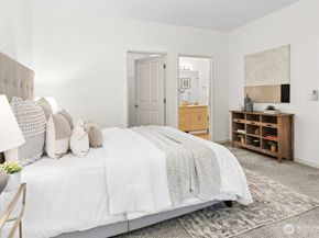 572 241st Lane SE, Sammamish WA 98074