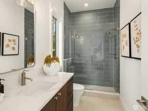 1822 100th Ave NE, Bellevue WA 98004