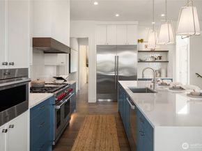 1822 100th Ave NE, Bellevue WA 98004