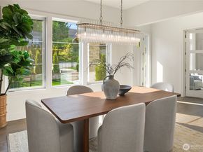 1822 100th Ave NE, Bellevue WA 98004
