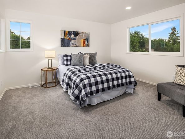 15516 129th Avenue NE, Woodinville WA 98072