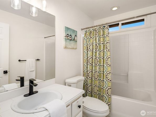 15516 129th Avenue NE, Woodinville WA 98072