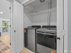 6439 NE 139th Avenue 30, Redmond WA 98052