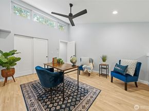 6439 NE 139th Avenue 30, Redmond WA 98052