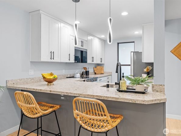 6439 NE 139th Avenue 30, Redmond WA 98052