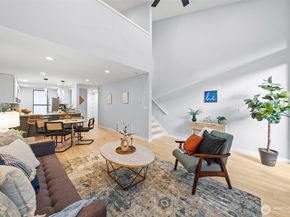 6439 NE 139th Avenue 30, Redmond WA 98052