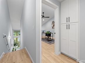 6439 NE 139th Avenue 30, Redmond WA 98052